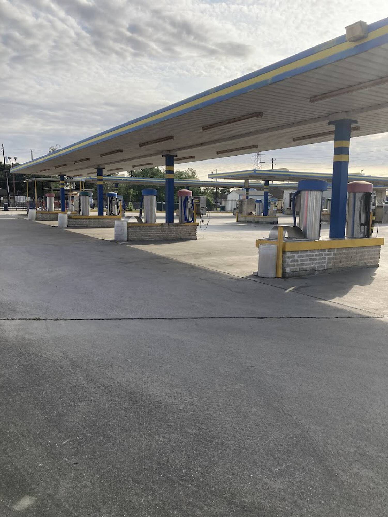 Commercial Property for Sale in Pasadena Texas 77502